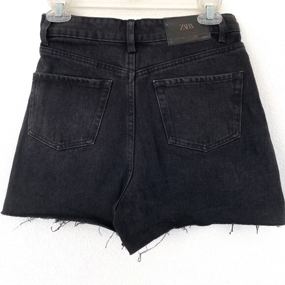 Zara High Rise Waist Black Distressed Denim Jean Short Exposed Button Fly Size 2 - Picture 2 of 9